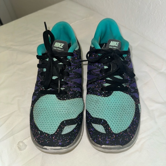 Nike Free running shoe. 6.5 - Picture 2 of 7